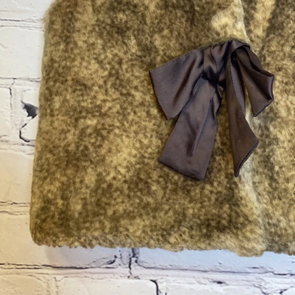 Old Navy Fur Vest Size 5T